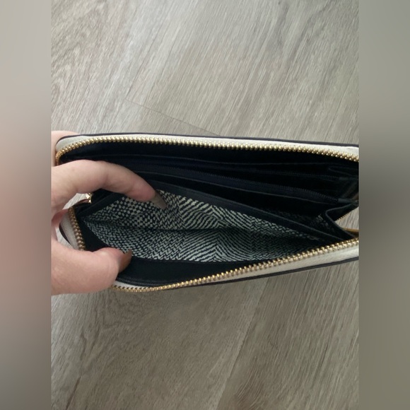 Rebecca Minkoff Ava Wallet - Picture 6 of 7